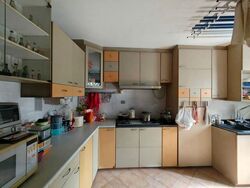 Blk 240 Lorong 1 Toa Payoh (Toa Payoh), HDB Executive #533863631